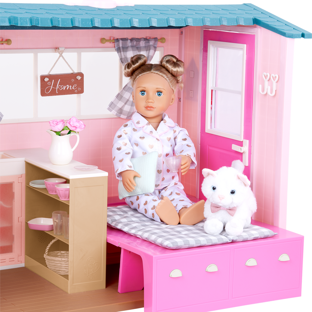 Our Generation Country House for 46cm Dolls