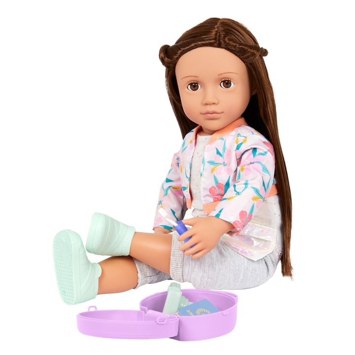 Reese - 46cm Travel Doll - OG Doll with Brown Hair & Brown Eyes - Doll with Storybook - Travel Accessories - Toys & Gifts for 3 Years + - Our Generation UK