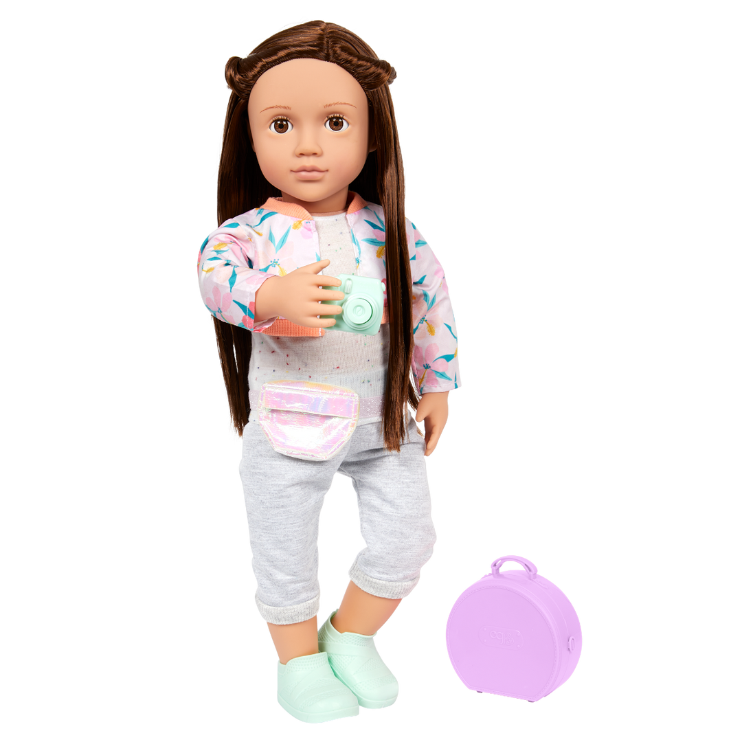 Reese - 46cm Travel Doll - OG Doll with Brown Hair & Brown Eyes - Doll with Storybook - Travel Accessories - Toys & Gifts for 3 Years + - Our Generation UK
