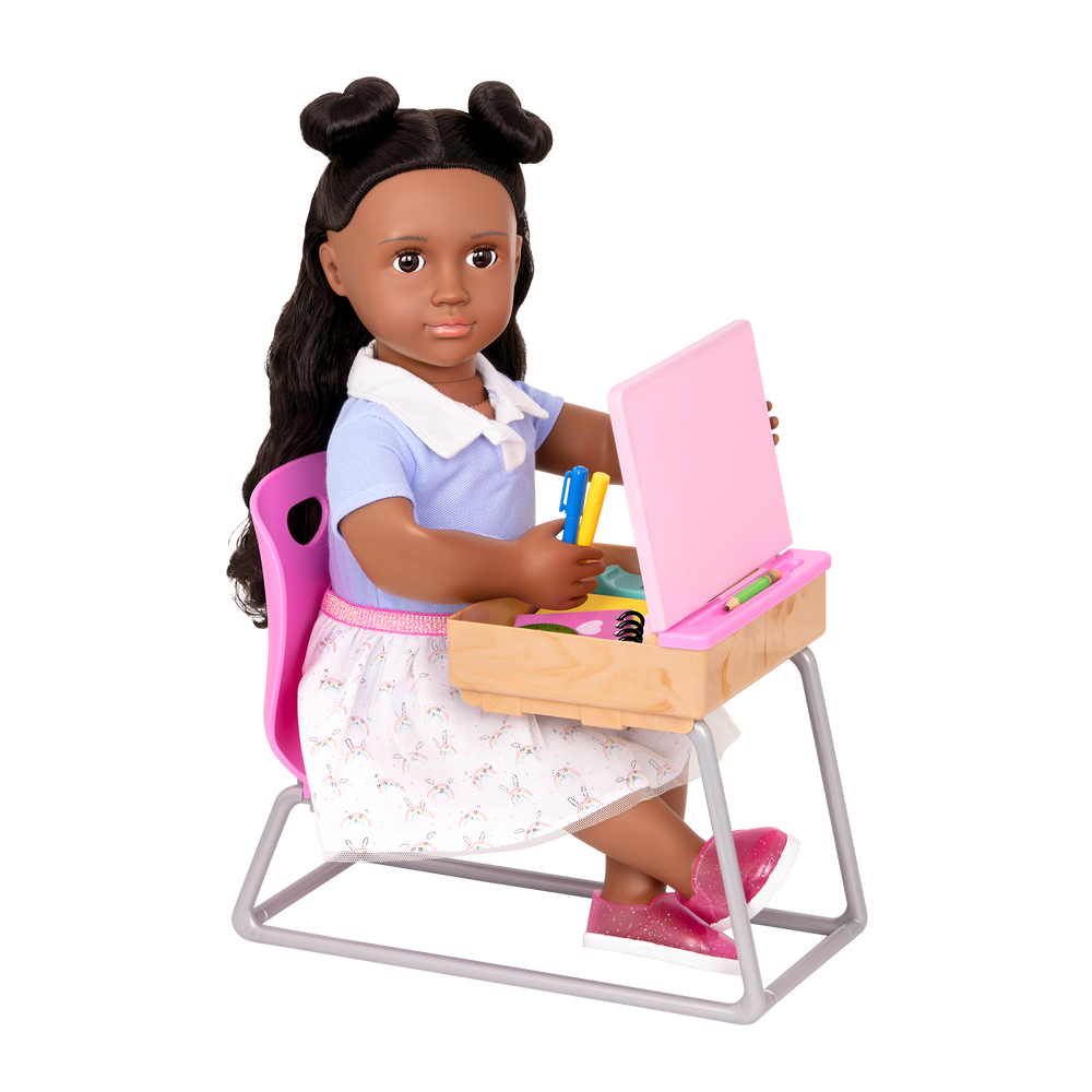 Flying Colours - 46cm Doll Desk Playset - School Supplies & Accessories for 46cm Dolls - Pink Chair & Desk, Pencils, Pens & Paper - Our Generation UK